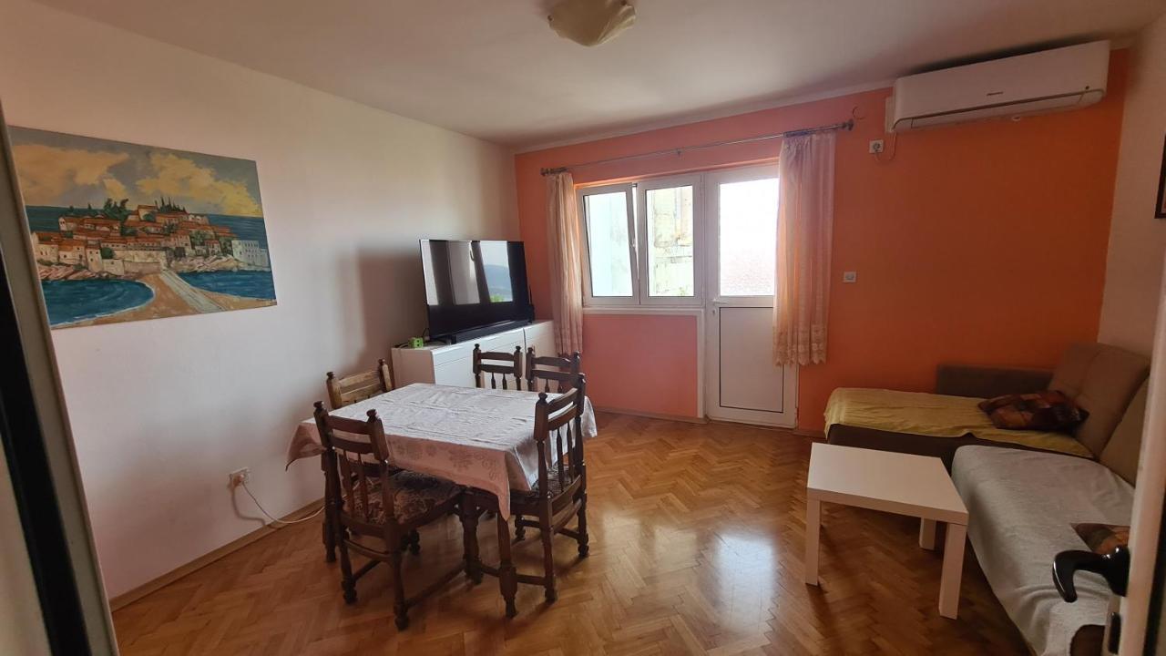 Apartments Vukovic Sveti Stefan Luaran gambar