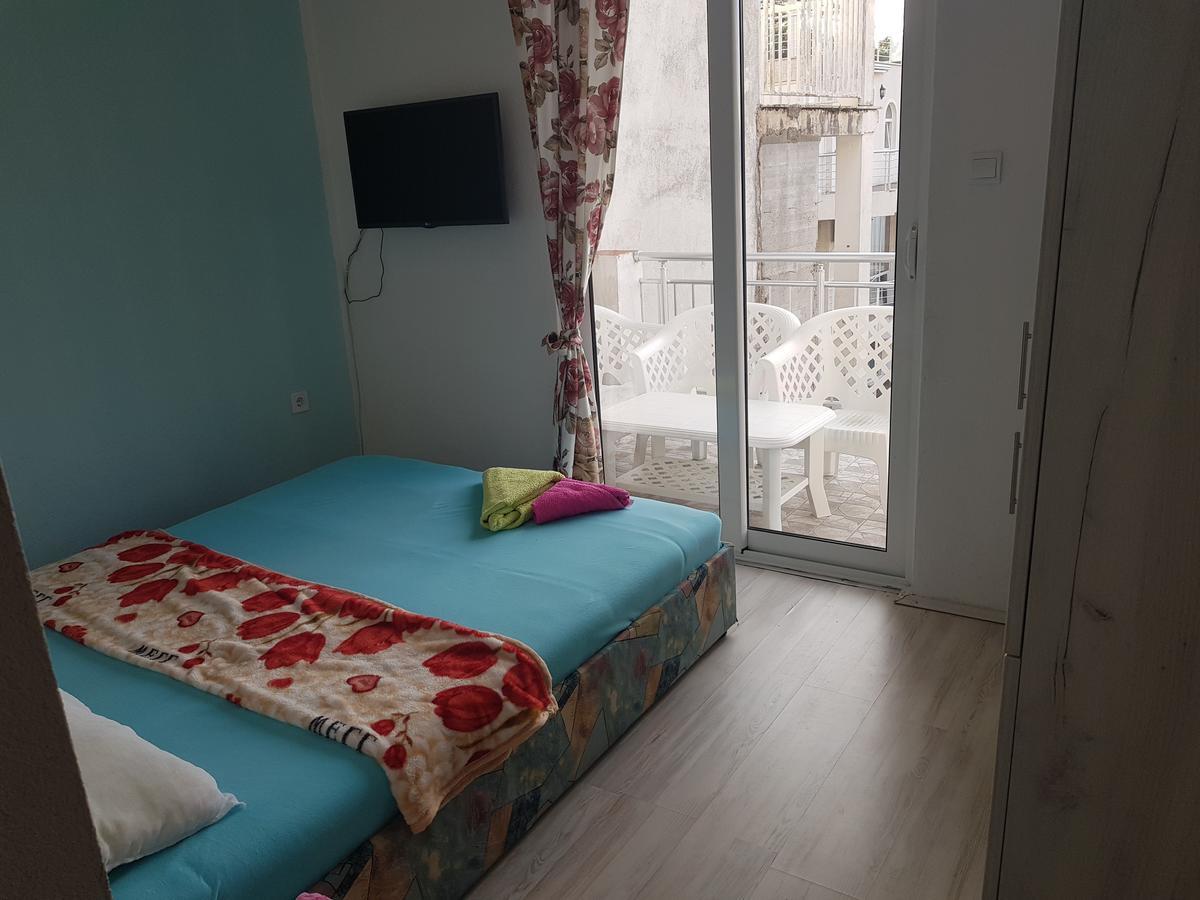 Apartments Vukovic Sveti Stefan Luaran gambar
