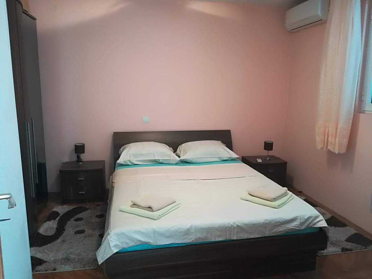 Apartments Vukovic Sveti Stefan Luaran gambar